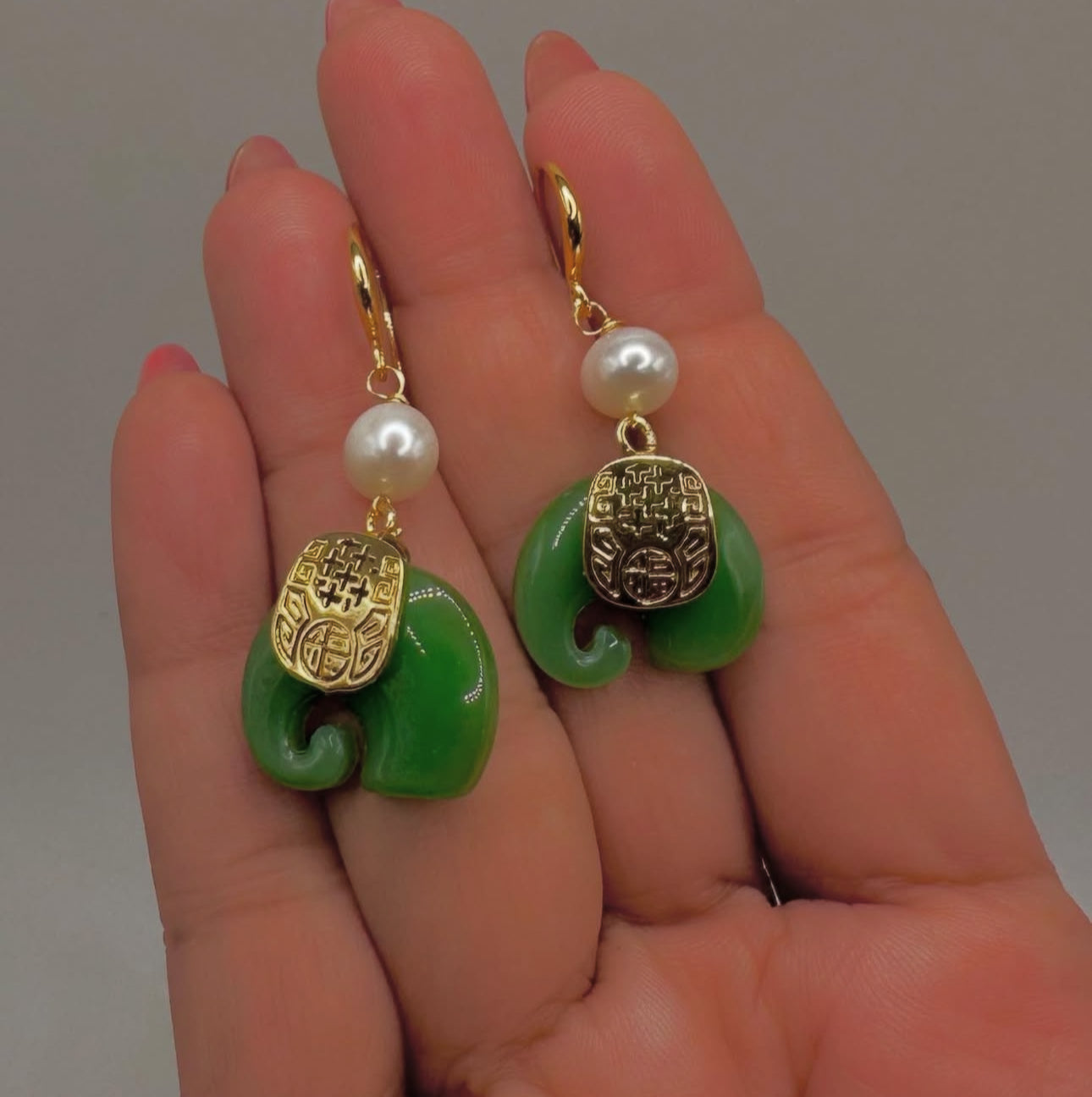 Natural Jade Stone Elephant Set (2pc)