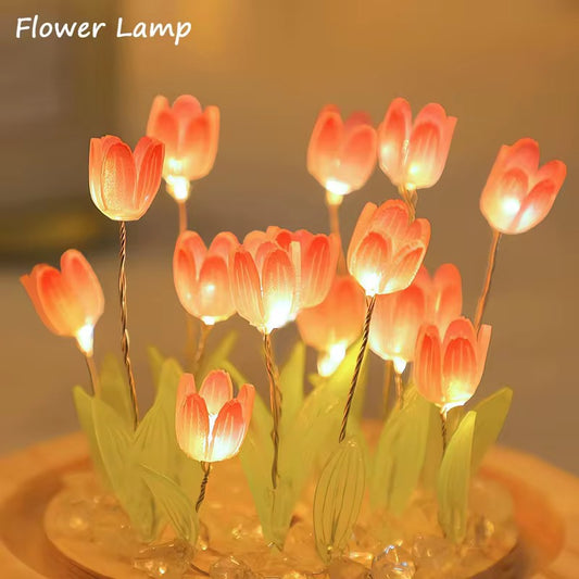 Romantic Tulip Lamp With Wooden Base & Glass Dome - Battery Powered