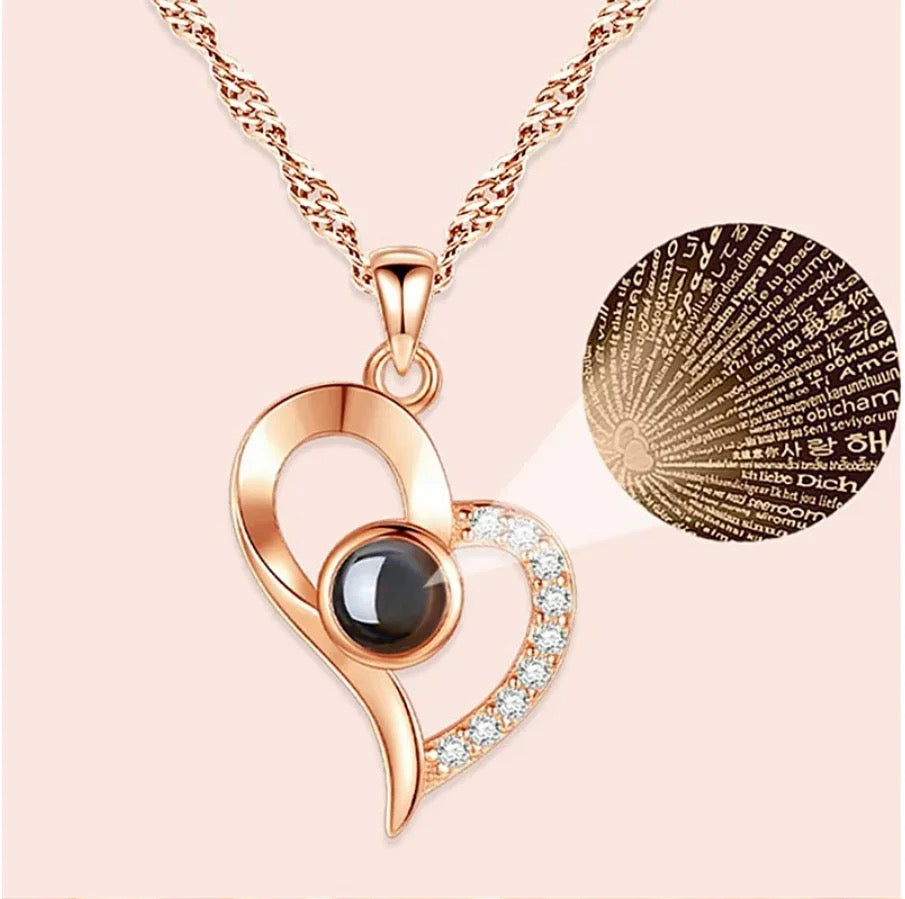 Collana con proiezione spaziale astronauta in argento PERIMADE Collana con proiezione spaziale astronauta in argento PERIMADE