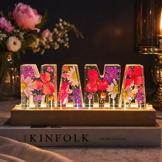 Eternal Chrysanthemum Flower Motherโs Love USB Lamp with LED Wooden Light Base