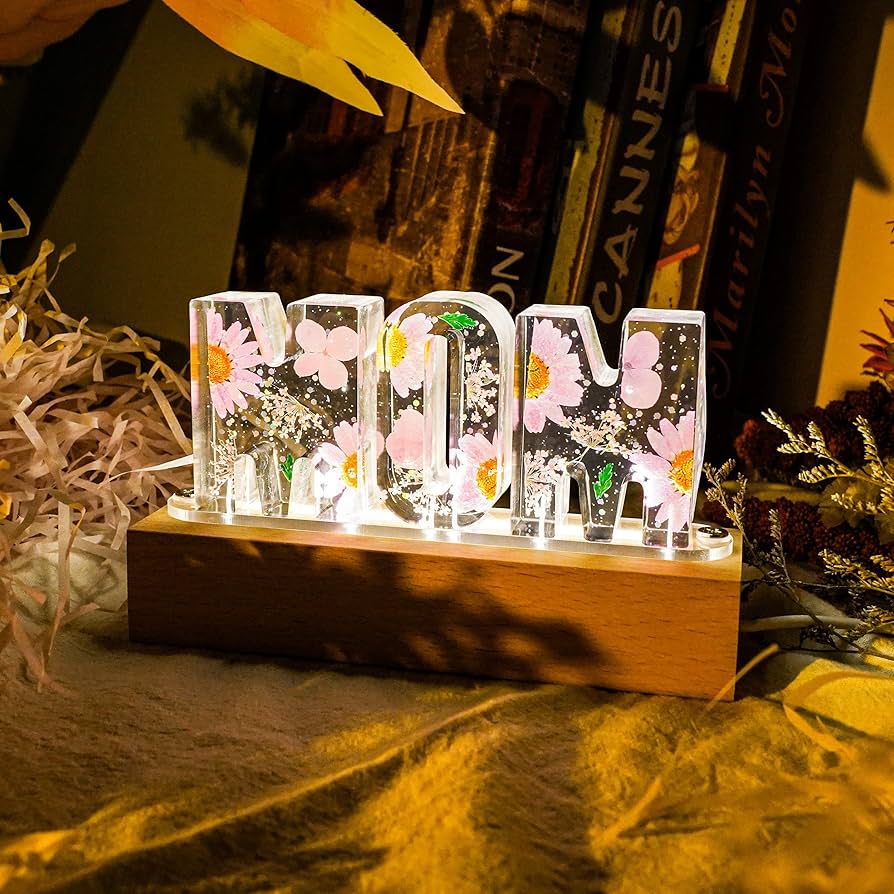 Eternal Chrysanthemum Flower Mother’s Love USB Lamp with LED Wooden Light Base