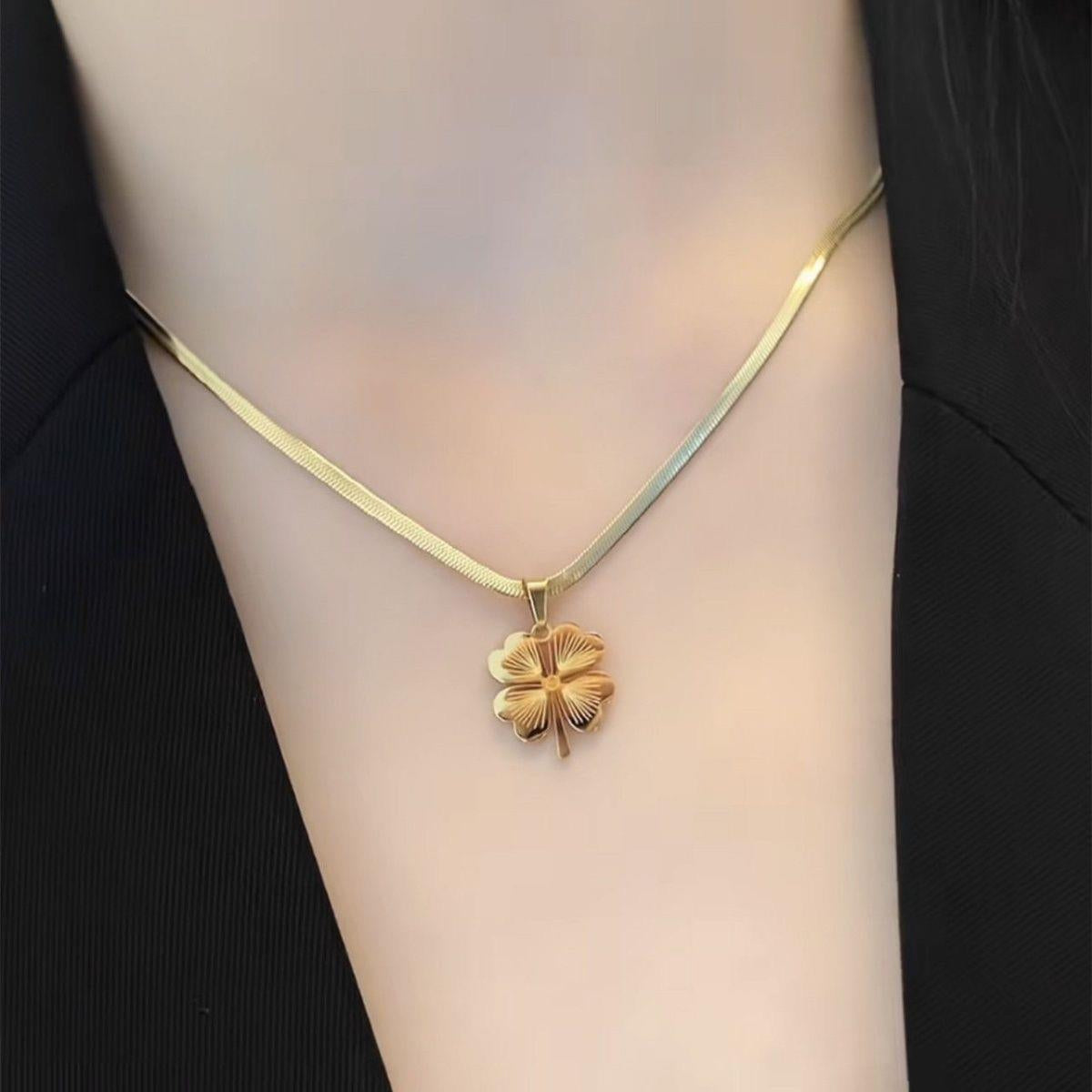 Stainless Steel Lucky Four Leaf Clover Snake Necklace