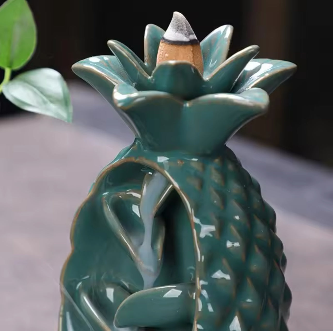 Mini Pineapple Back-flow Incense Holder + 10 Free Incense Cones.