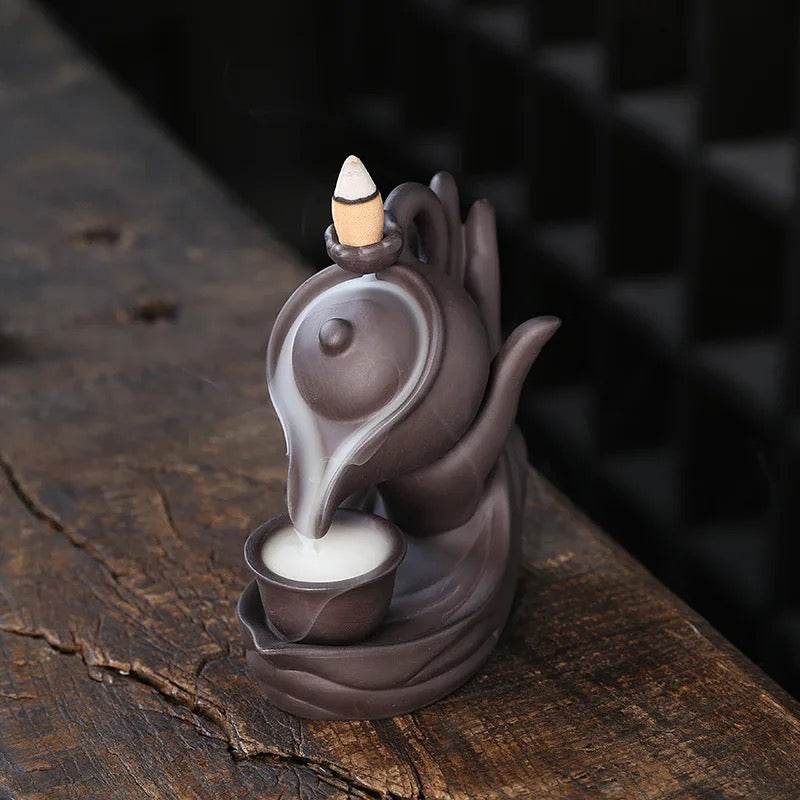 Tea Pot Incense Holder + 10 Free Back-Flow Incense Cones.