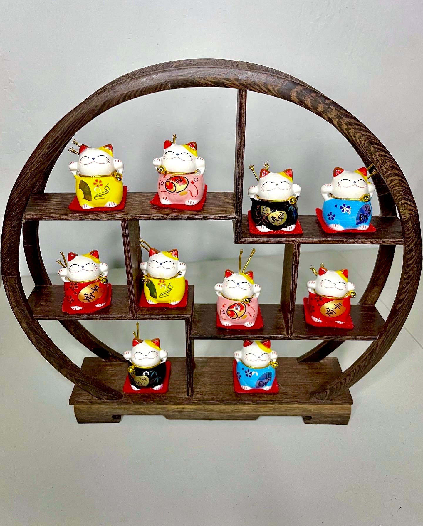 Maneki Neko Mini Lucky Cats / Mahogany Wooden Stand