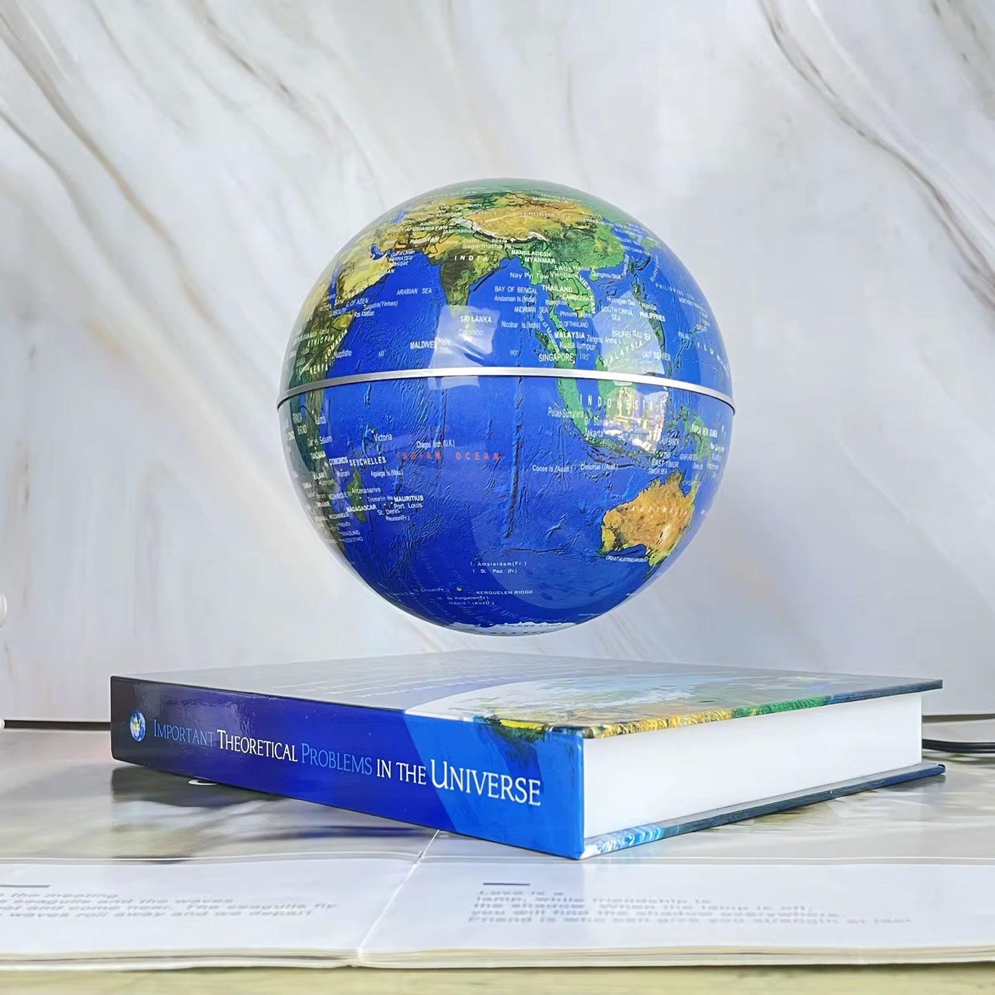 Magnetic Levitating / Floating Globe