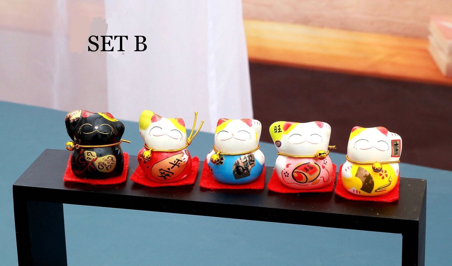 Maneki Neko Mini Lucky Cats / Mahogany Wooden Stand