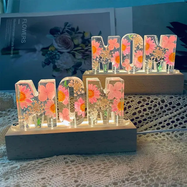 Eternal Chrysanthemum Flower Mother’s Love USB Lamp with LED Wooden Light Base