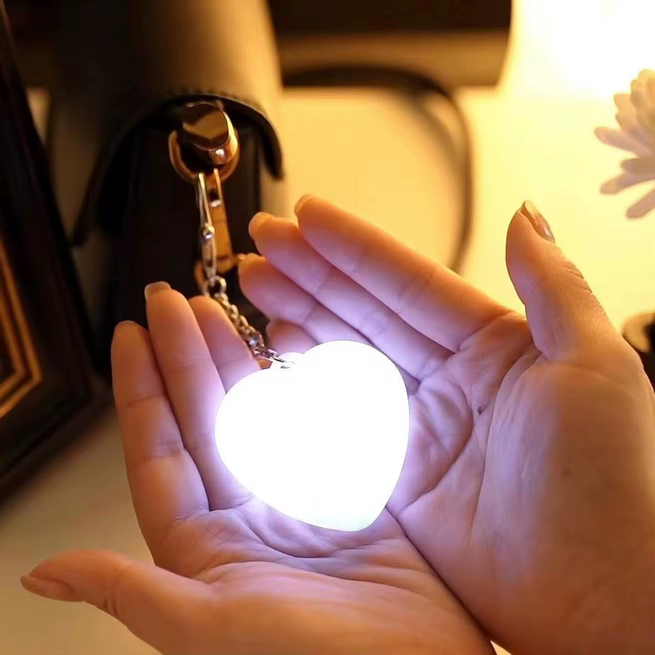 LED Heart Hand Bag Sensor Touch Lamp (USB Rechargeable)