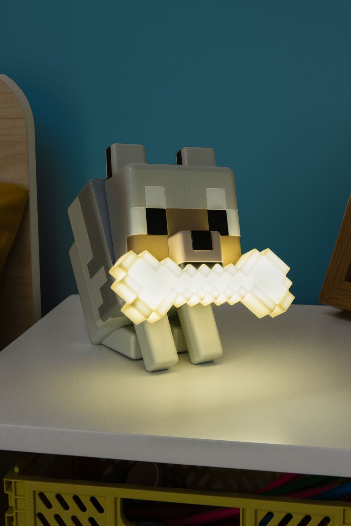 Minecraft Wolf Colour-Changing LED Night Light