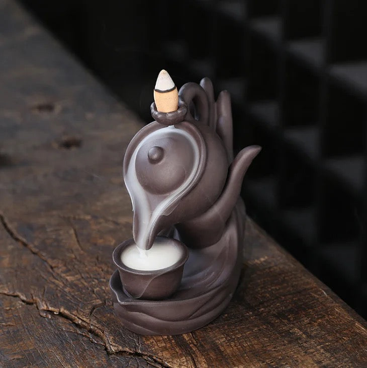 Tea Pot Incense Holder + 10 Free Back-Flow Incense Cones.