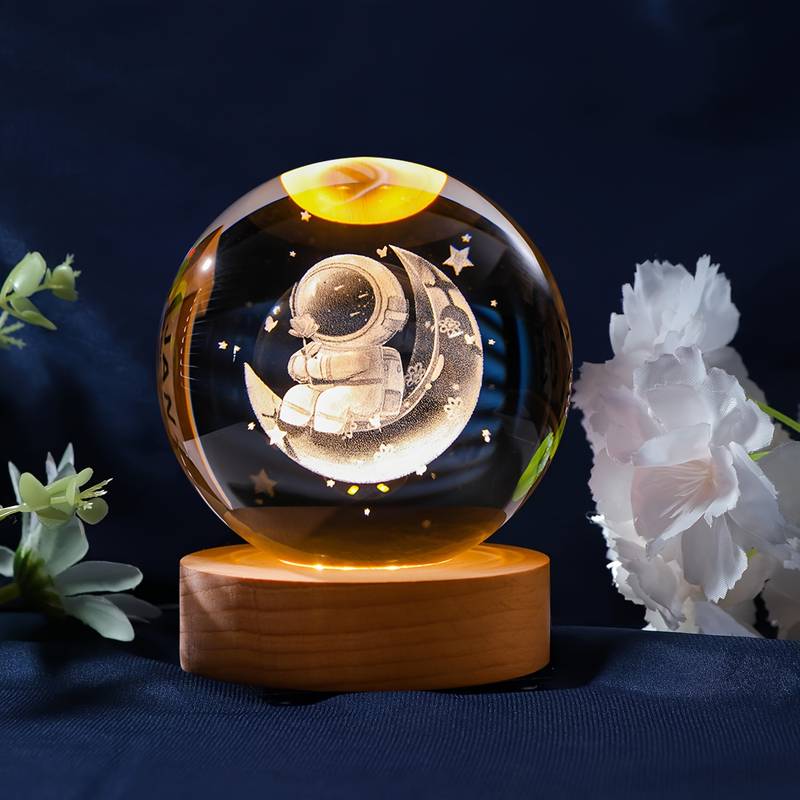 3D Laser Engraved 8cm Glass Crystal Ball Lamp Universe Astronomy Decor (Astronaut on the Moon)