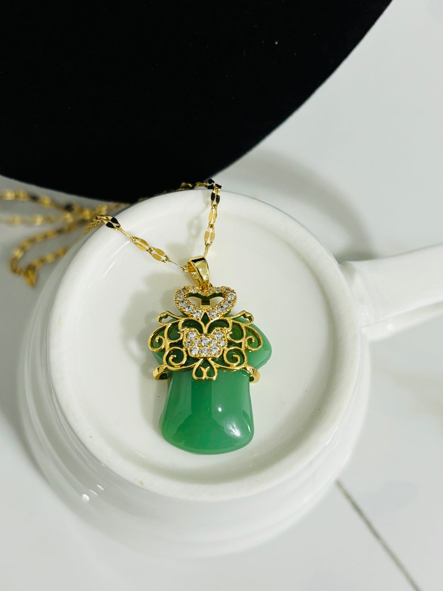 Cute Gipao Gown Jade Necklace