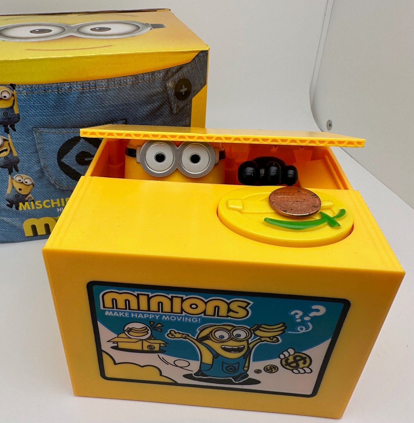Despicable Me Minions Electric Piggy Bank - Money Box