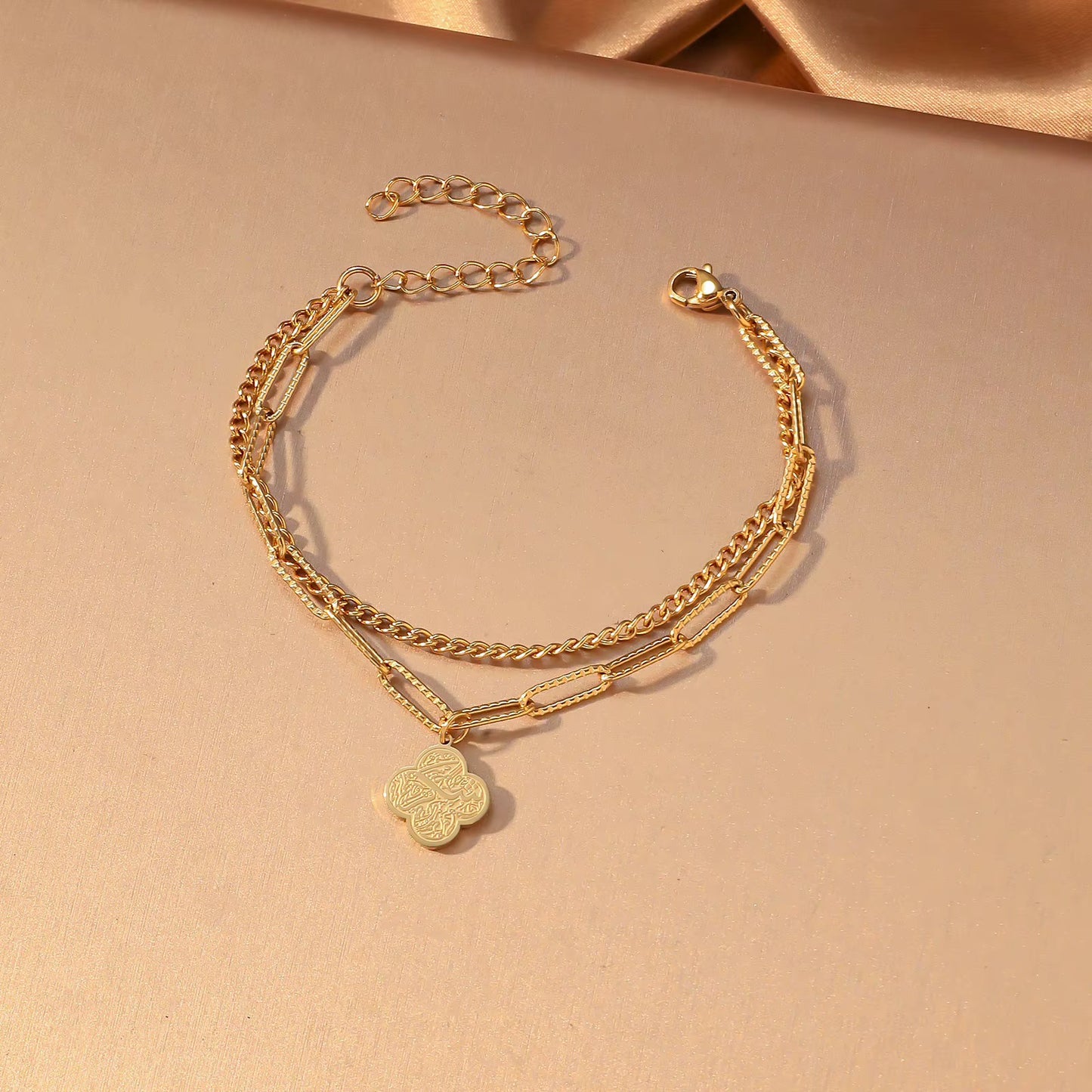 Sabr, Shukr & Tawakkul Arabic Clover Charm Bracelet (Copy)